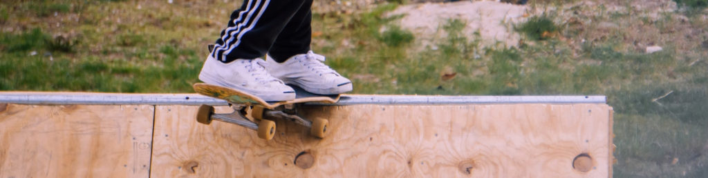 How to skate a mini ramp